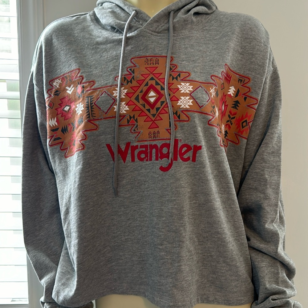 Woman size L Wrangler cropped hooded sweatshirt